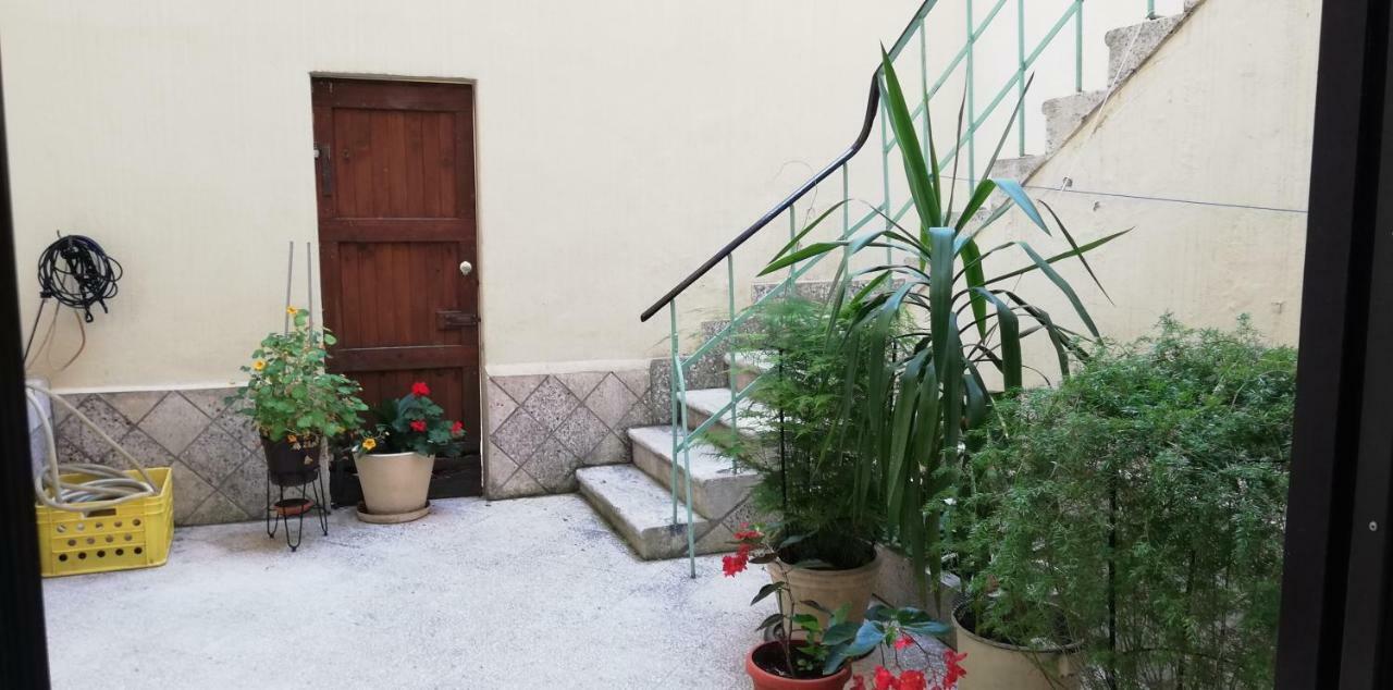 Marina Apartment End Rooms ヴェラ・ルカ エクステリア 写真